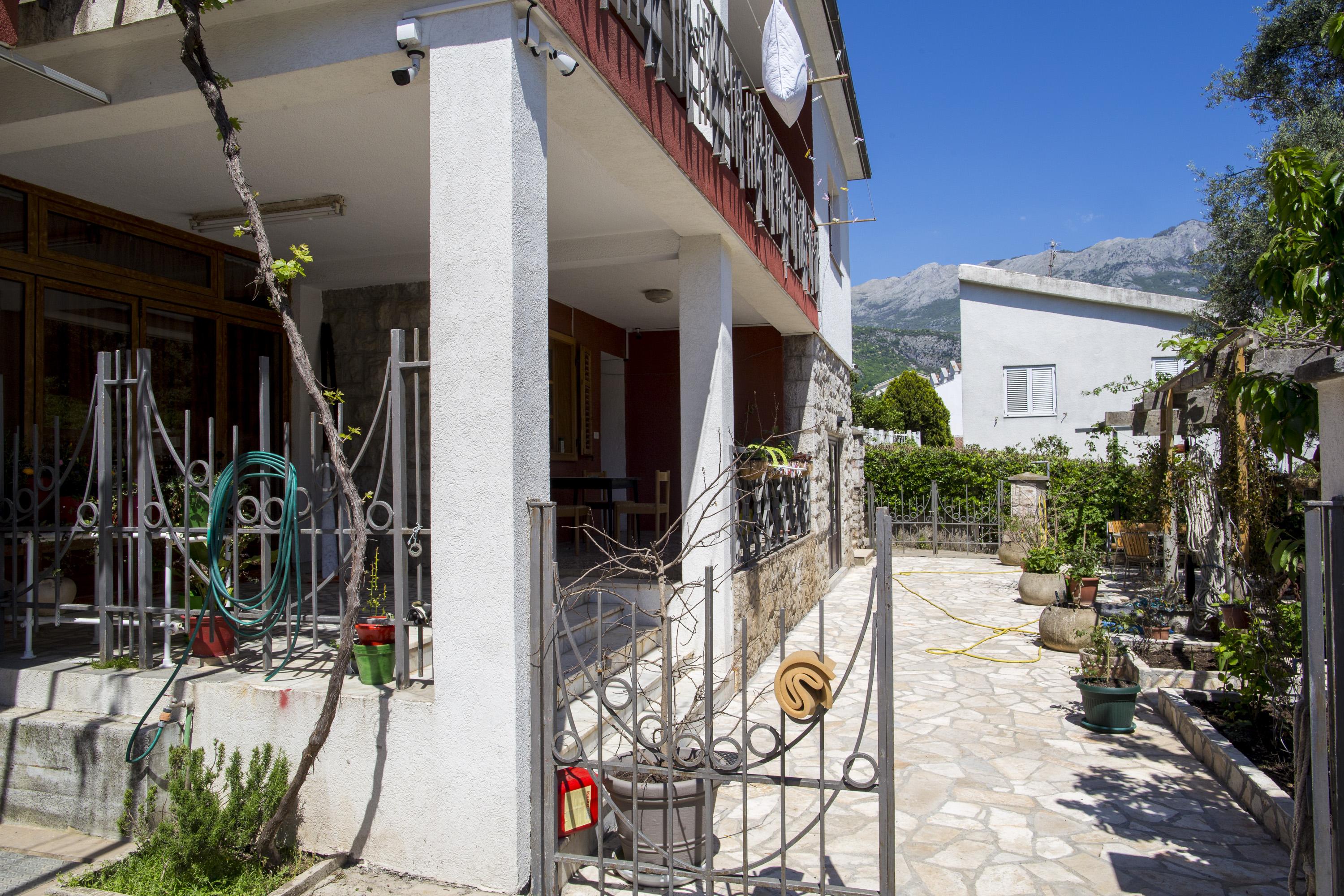Guesthouse Blue Coast Budva Exteriör bild