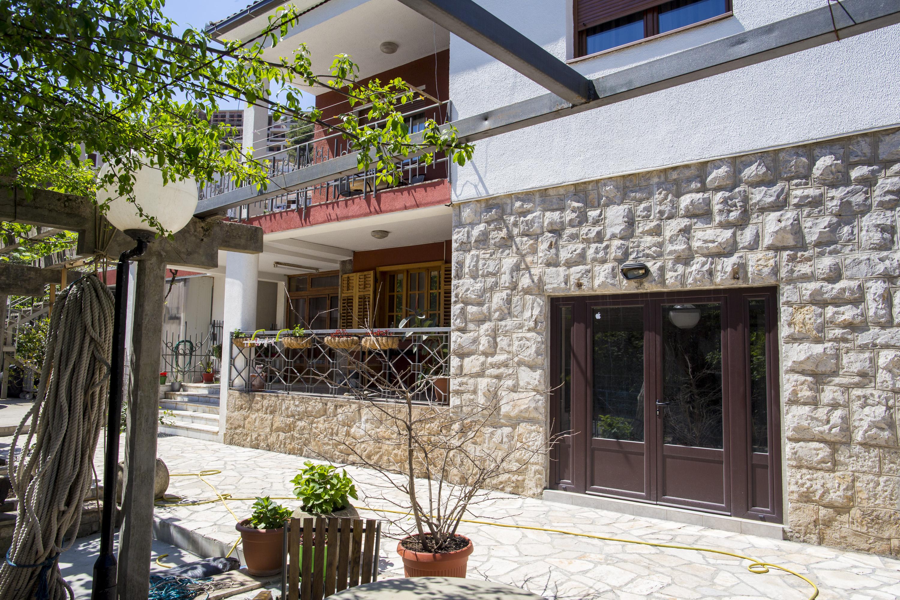 Guesthouse Blue Coast Budva Exteriör bild