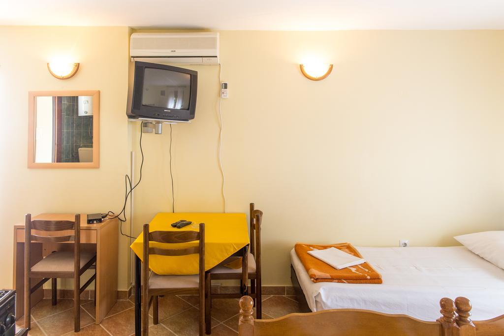 Guesthouse Blue Coast Budva Exteriör bild