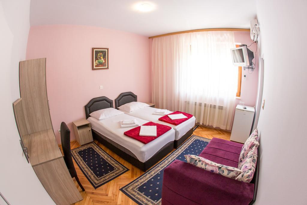 Guesthouse Blue Coast Budva Exteriör bild