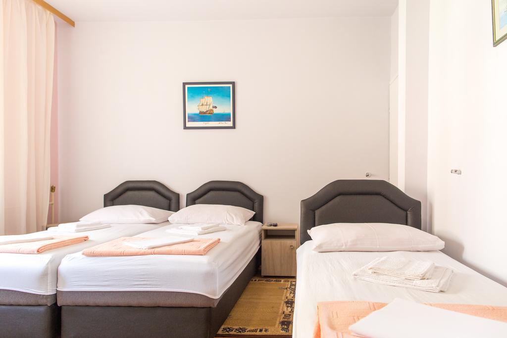 Guesthouse Blue Coast Budva Exteriör bild