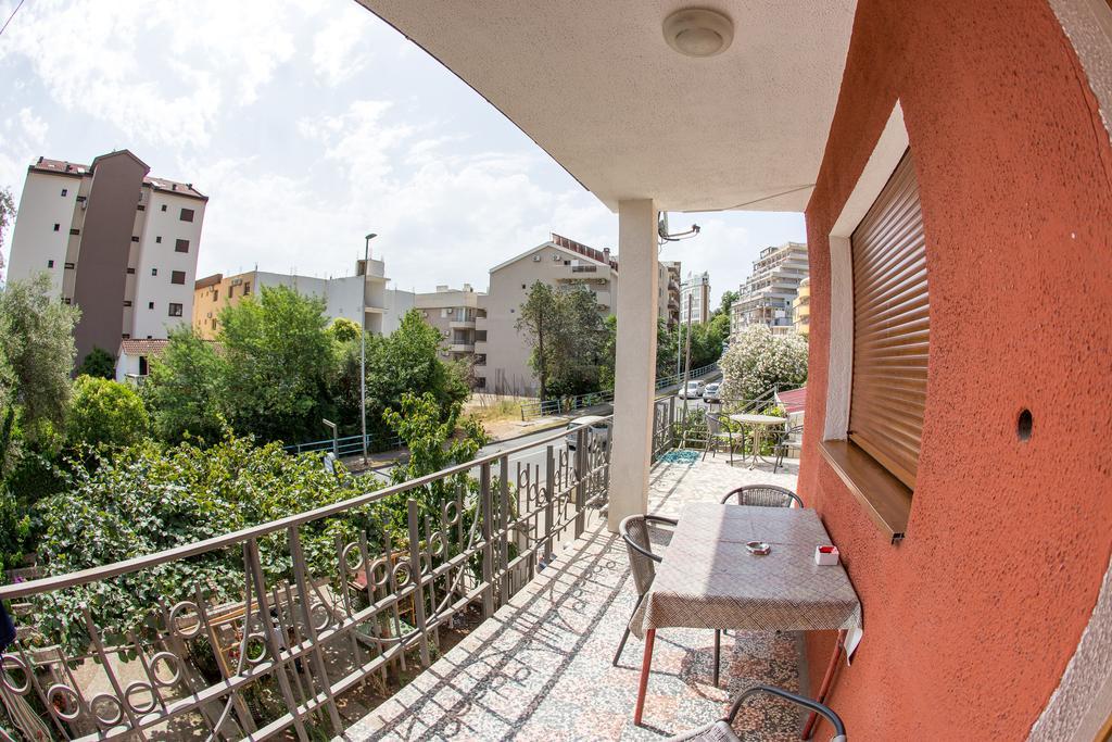Guesthouse Blue Coast Budva Exteriör bild